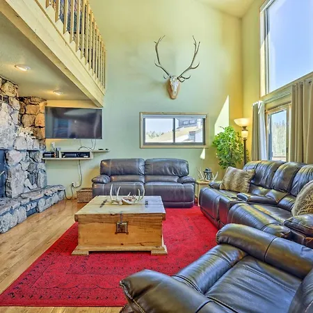Silverthorne Home With Private Deck And Hot Tub!
